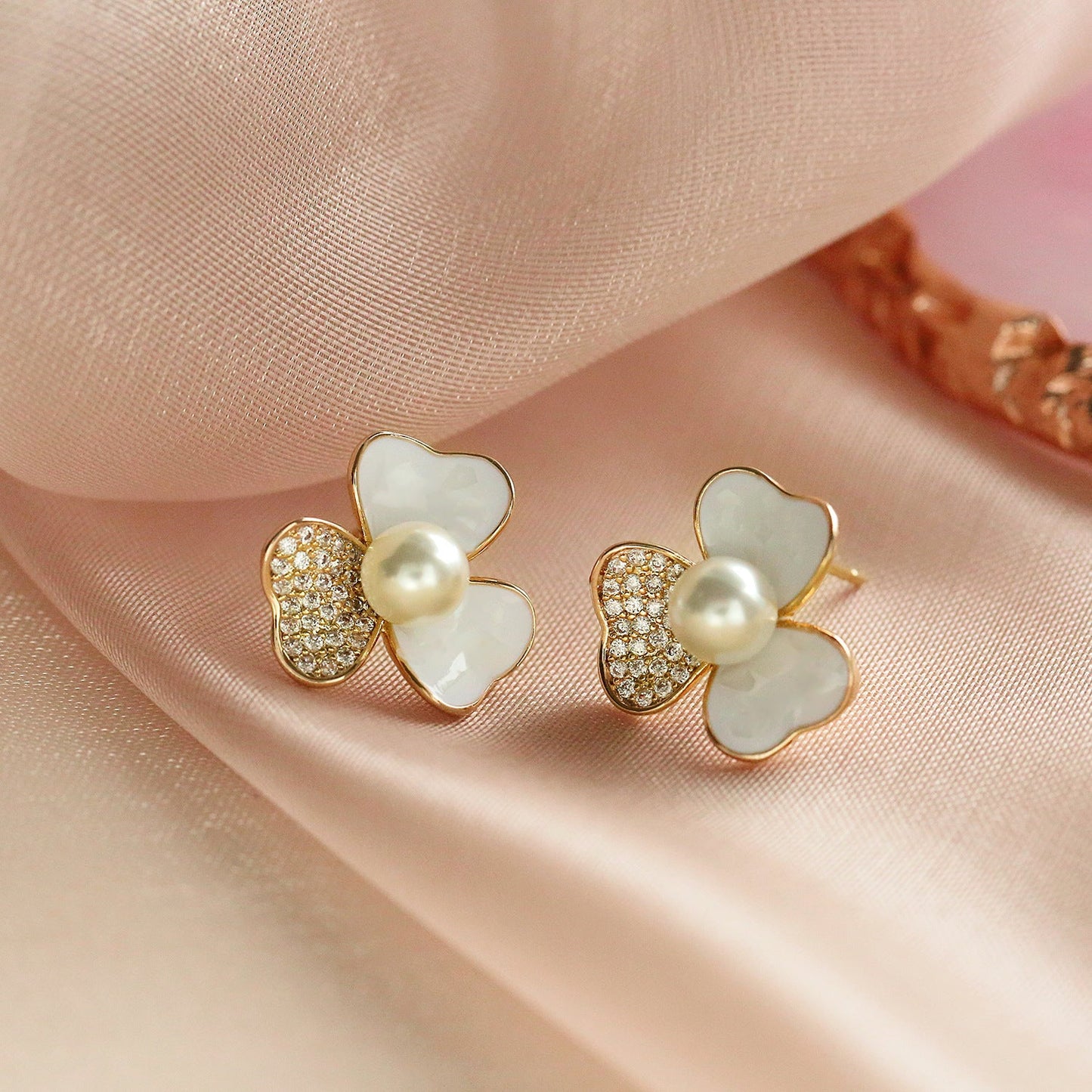 Sterling Silver Needle Rhinestone Earrings For Women New Niche Temperament Simple Flower Elegant Ear Studs Earrings