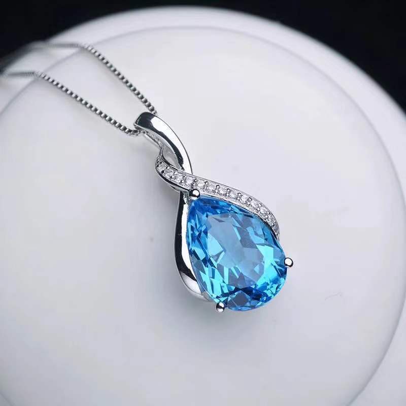 Natural Topaz Pendant Clavicle Necklace For Women
