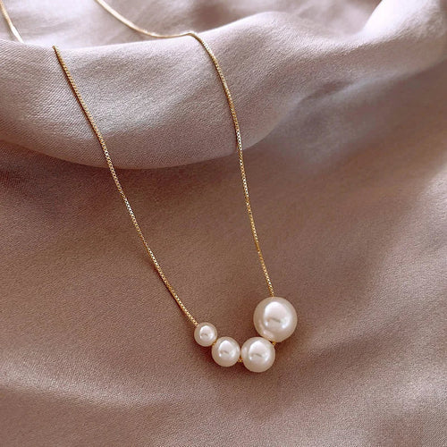 Exquisite Pearl Necklace | Gold